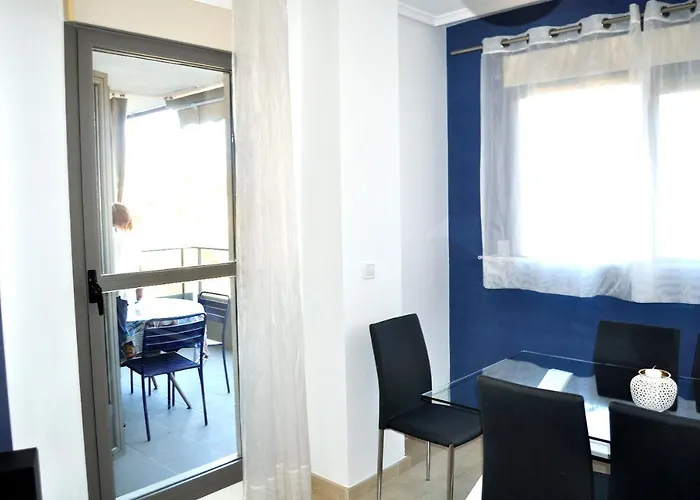 Apartamento Marina Raset, 3 Dormitorios, Centro, By Bookindenia