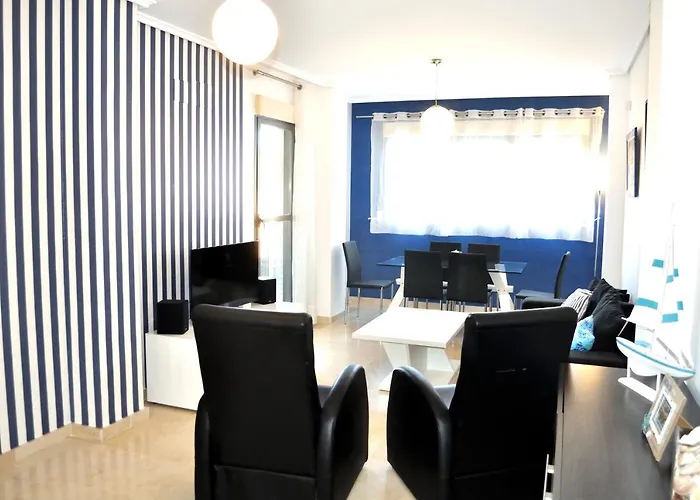 Marina Raset, 3 Dormitorios, Centro, By Bookindenia *